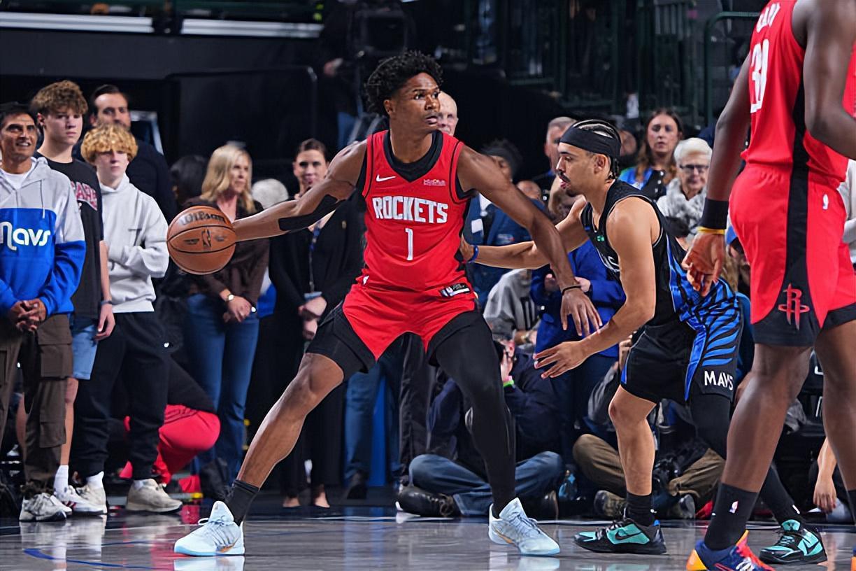 LOL世界赛直播-灾难级表现！火箭后场新星的个人能力其实完全没有取得任何提升？